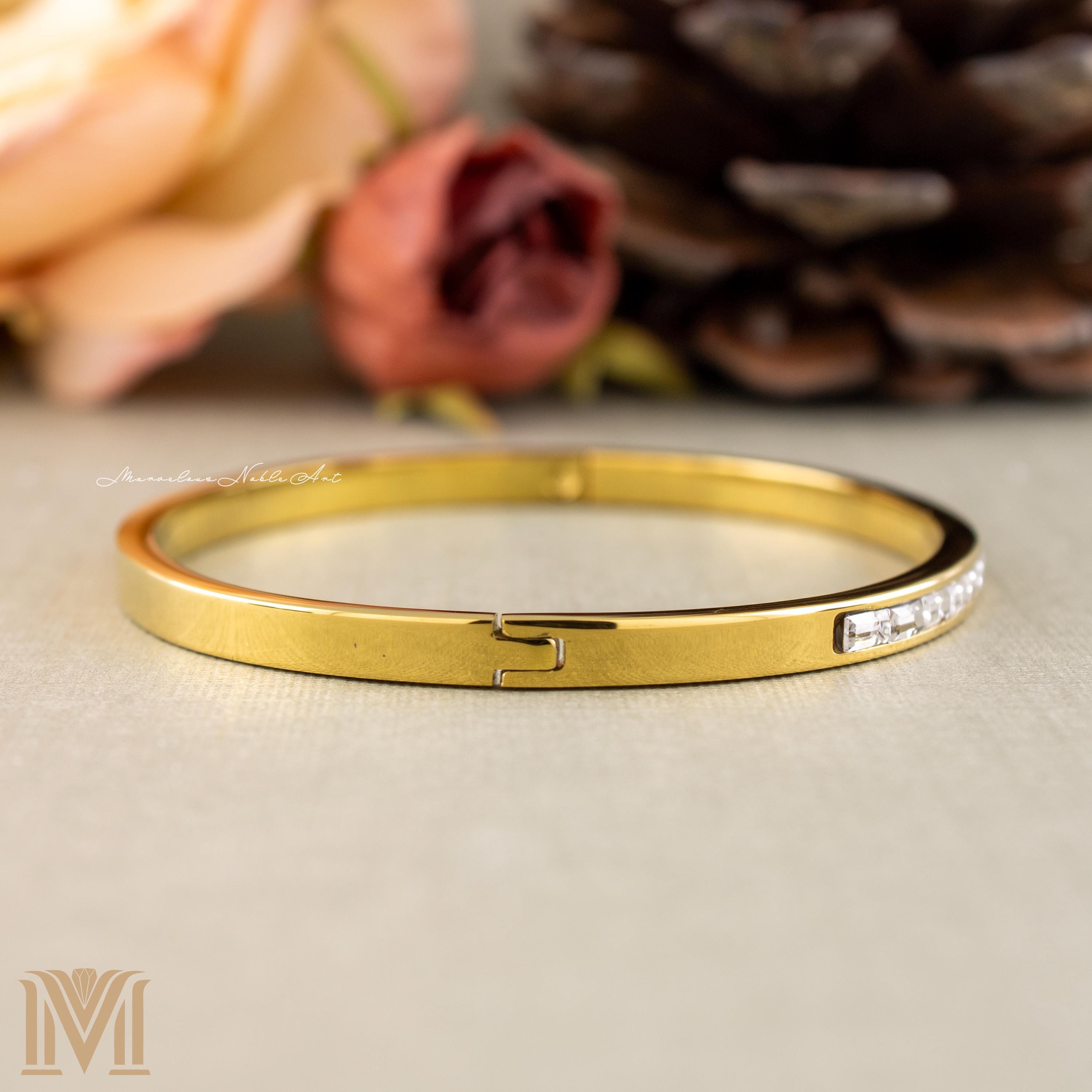 Gold bangle crystal detailing