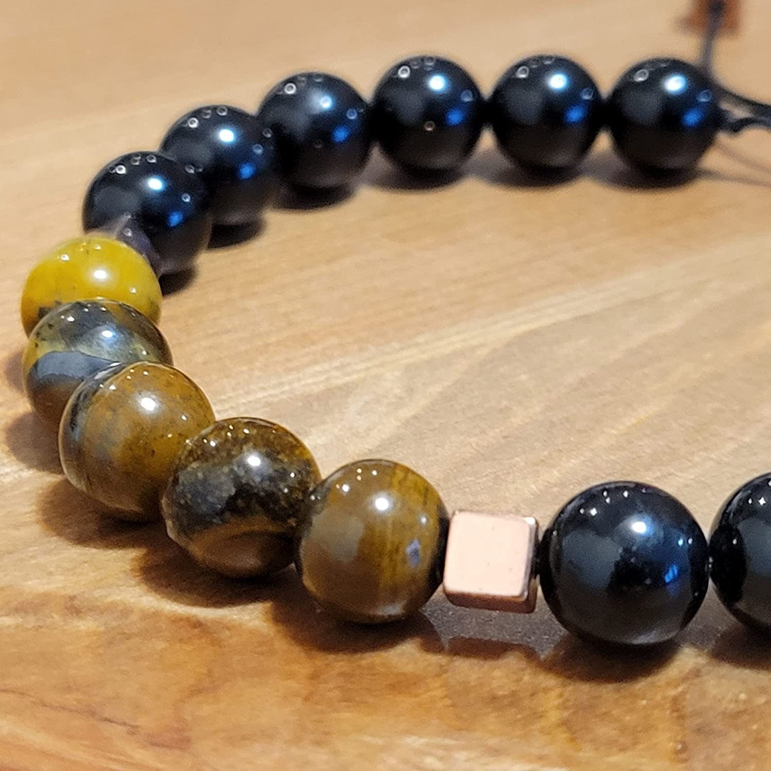 Unisex 8mm Tiger Eye and Onyx Bracelet - Empowering Men and Women with Resilience and Style